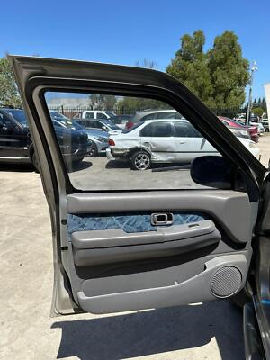 NISSAN PATHFINDER R50 02/1999-06/2005 LEFT FRONT DOOR TRIM CLOTH TYPE