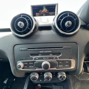 AUDI A1 8X 12/2010-10/2018 HEAD UNIT & CONTROL PANEL MMI TYPE P/N 8X0035754G