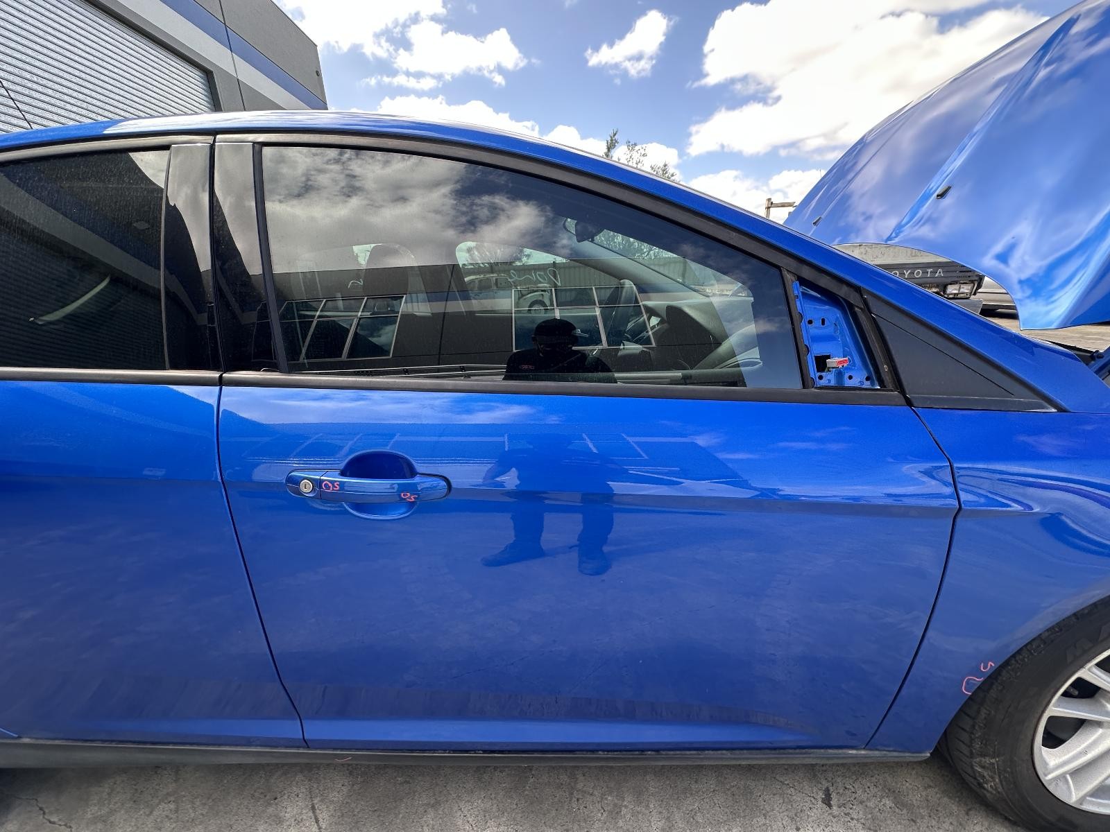 FORD FOCUS LW/LZ 10/2014-11/2018 RIGHT FRONT DOOR WINDOW HATCHBACK