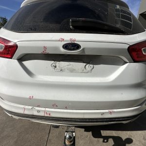 FORD MONDEO MD 09/2014-06/2020 CENTRE REAR TAILGATE GARNISH NON CAMERA TYPE