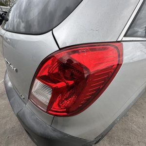 HOLDEN CAPTIVA 5 CG 01/2011-06/2018 RIGHT TAILLIGHT VIN KL3D P/N 95937938