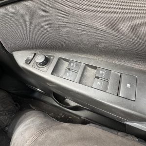 HOLDEN CAPTIVA 5 CG 09/2006-06/2018 RIGHT FRONT MASTER SWITCH VIN KL3D 20968463