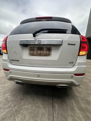 HOLDEN CAPTIVA 7 CG 03/09-06/18 REAR TAILGATE GARNISH W/ CAMERA TYPE VIN KL3C