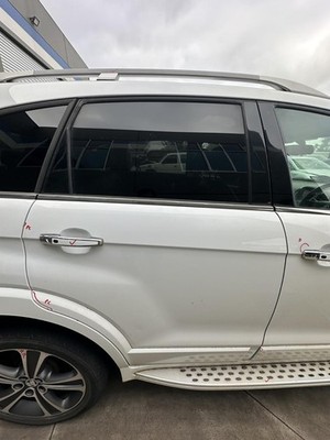 HOLDEN CAPTIVA CG 01/2011-06/2018 RIGHT REAR DOOR WINDOW PRIVACY