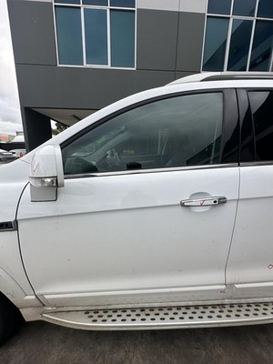 HOLDEN CAPTIVA CG 12/2013-06/2018 LEFT FRONT DOOR SHELL W/ KEYLESS ENTRY TYPE