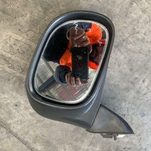 HOLDEN COMMODORE RIGHT DOOR MIRROR VY1-VZ, STANDARD TYPE, 10/02-09/07 02 03 04