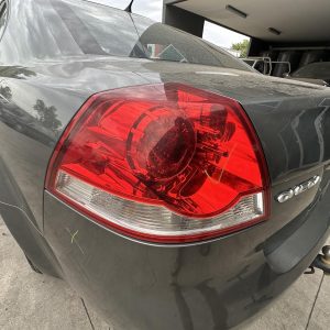 HOLDEN COMMODORE VE 08/2006-05/2013 LEFT TAILLIGHT SEDAN P/N 92155447