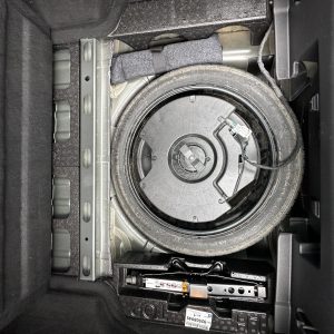 HOLDEN COMMODORE ZB 10/2017-12/2020 JACK/TOOL KIT