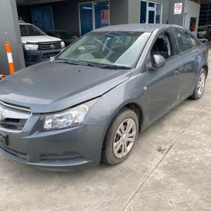 HOLDEN CRUZE  0320/09-02/2011 GLOVE BOX LOWER, JG