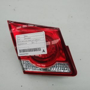HOLDEN CRUZE REAR GARNISH BOOTLID LAMP (LH SIDE), SEDAN, JG-JH, 03/09-01/17 09 1