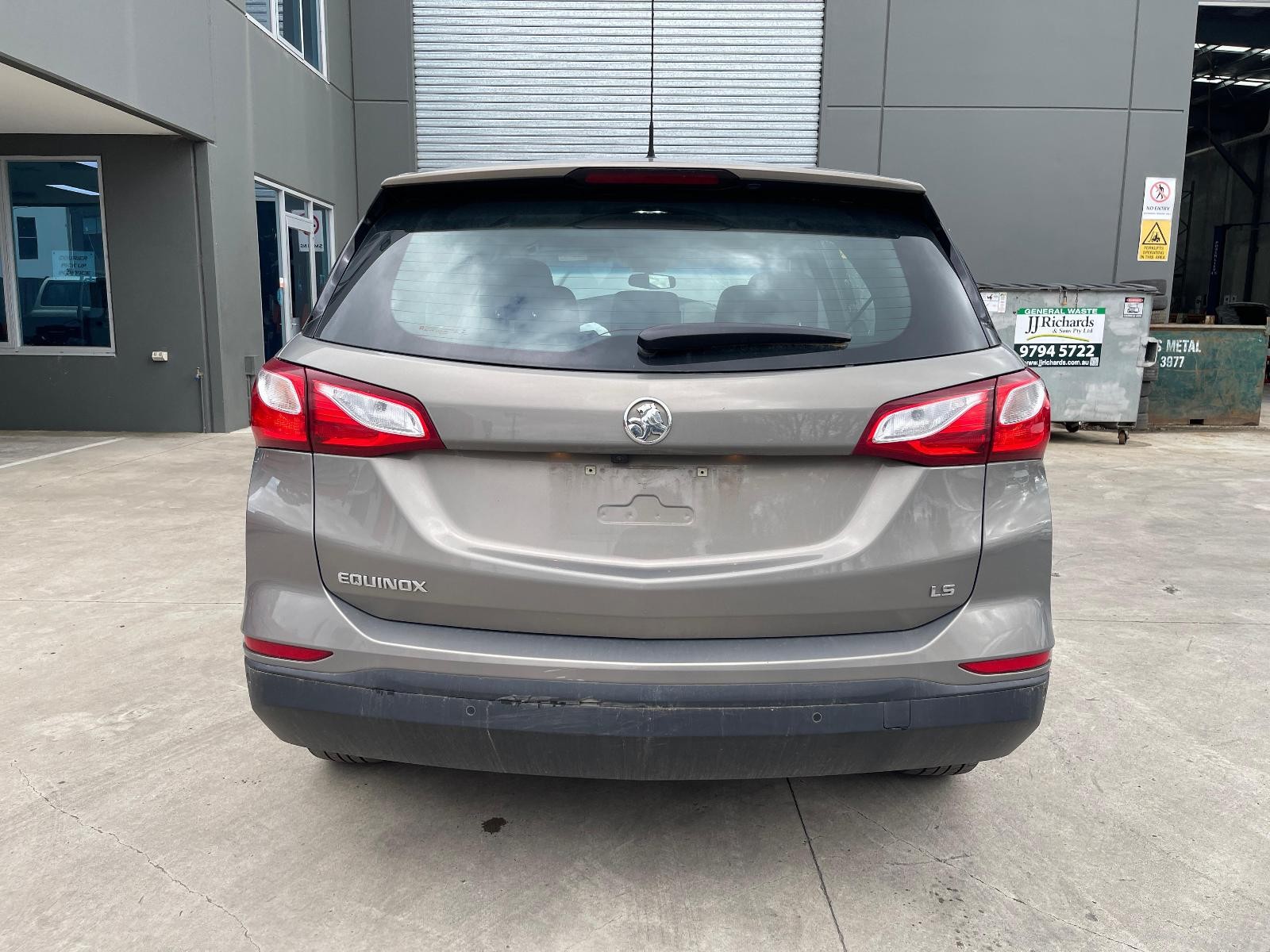 HOLDEN EQUINOX EQ 09/2017-12/2020 LEFT FRONT POWER WINDOW SWITCH - Image 6