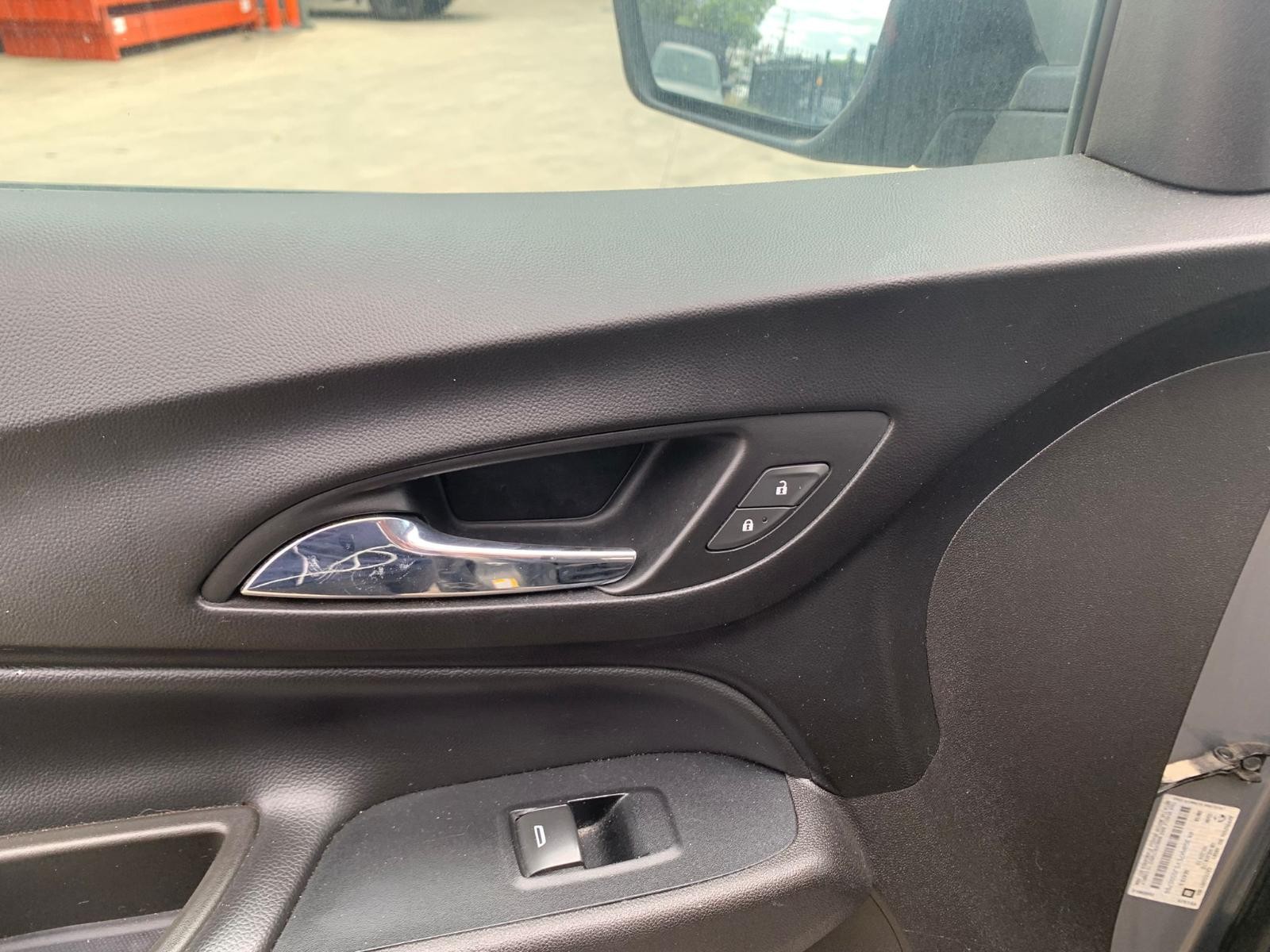 HOLDEN EQUINOX EQ 09/2017-12/2020 LEFT FRONT POWER WINDOW SWITCH