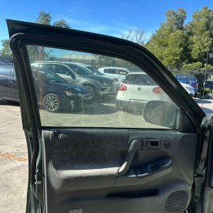 HOLDEN FRONTERA MX 02/1999-12/2003 LEFT FRONT POWER WINDOW SWITCH