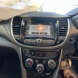 HOLDEN TRAX TJ SERIES 10/2016-12/2020 TOUCHSCREEN UNIT LATE TYPE