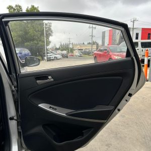 HYUNDAI ACCENT RB 05/2011-12/2019 RIGHT REAR INNER DOOR HANDLE SILVER