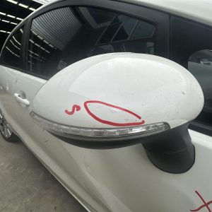 KIA RIO UB 08/2011-12/2013 RIGHT DOOR MIRROR WITH WIINDICATOR TYPE 876201W200