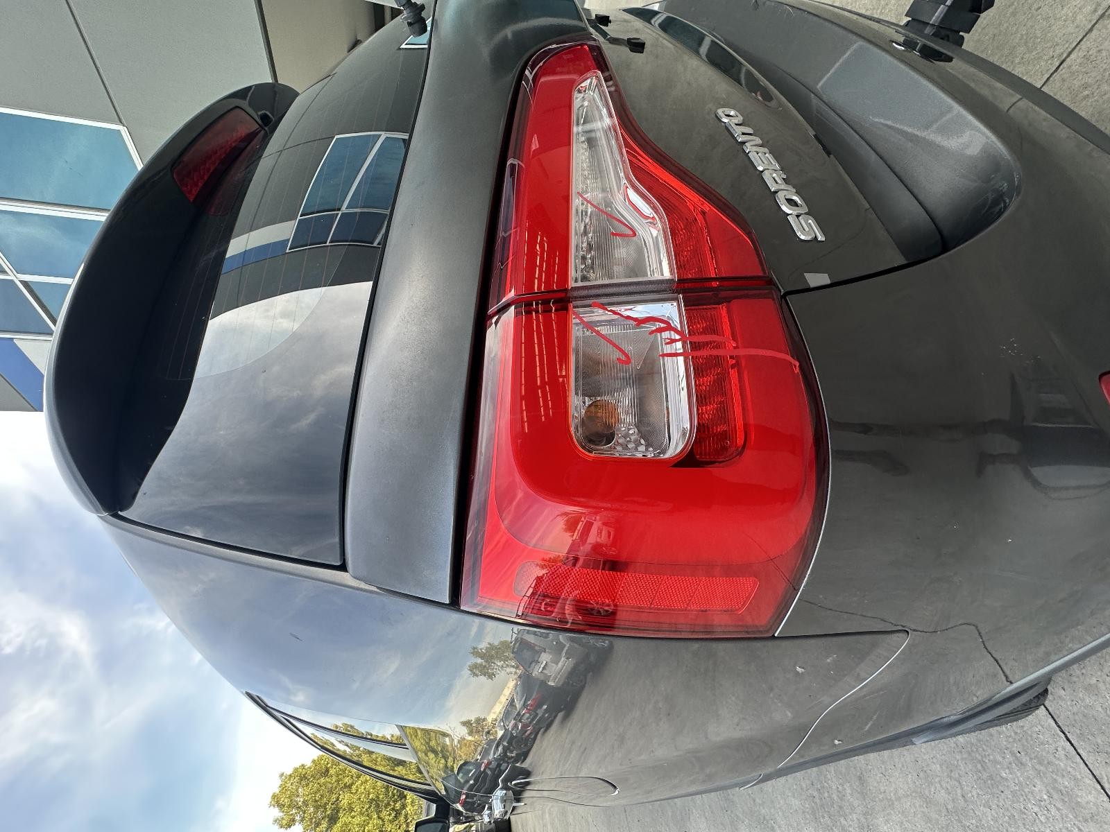 KIA SORENTO XM 10/2012-12/2014 LEFT TAILLIGHT IN BODY LED TYPE 924012P640