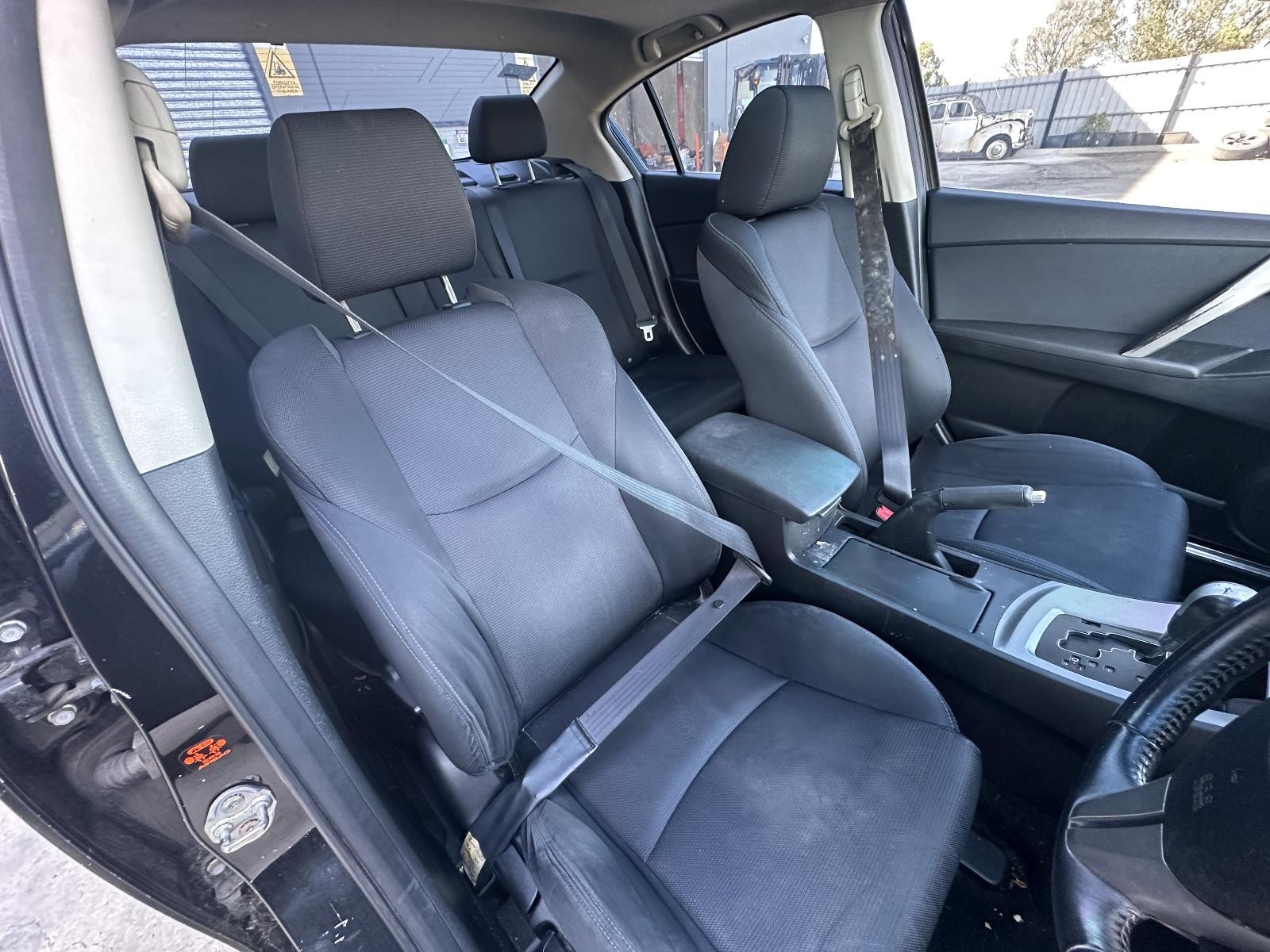 MAZDA 3 BL 04/2009-10/2013 RIGHT FRONT SEAT LEATHER SP25/SP20