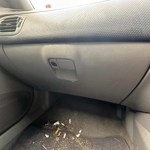 MAZDA 323 BJ 09/1998-12/2003 GLOVE BOX