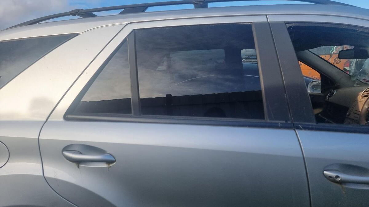thumbnail image 2 of Chrome Door Handle Trim Set For Mercedes-Benz ML Class W164 (2005-2011) – 4pc ROYAL CHROME 2 of 6