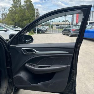 MG ZS AZS1 09/2017-2024 RIGHT FRONT DOOR TRIM