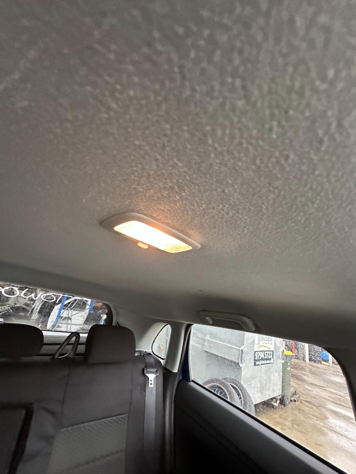 MITSUBISHI ASX XA-XD 05/2010-12/2024 CENTRE COURTESY LIGHT