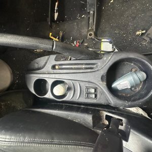 MITSUBISHI GRANDIS BA 06/2004-03/2010 CONSOLE