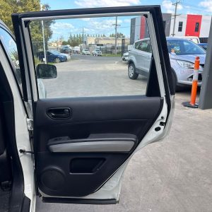 NISSAN XTRAIL T31 09/2007-12/2013 RIGHT REAR INNER DOOR HANDLE BLACK