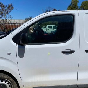 PEUGEOT EXPERT K0 04/2018-2025 LEFT FRONT DOOR WINDOW