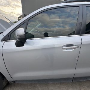 SUBARU FORESTER SJ 12/2012-08/2018 LEFT FRONT DOOR SHELL