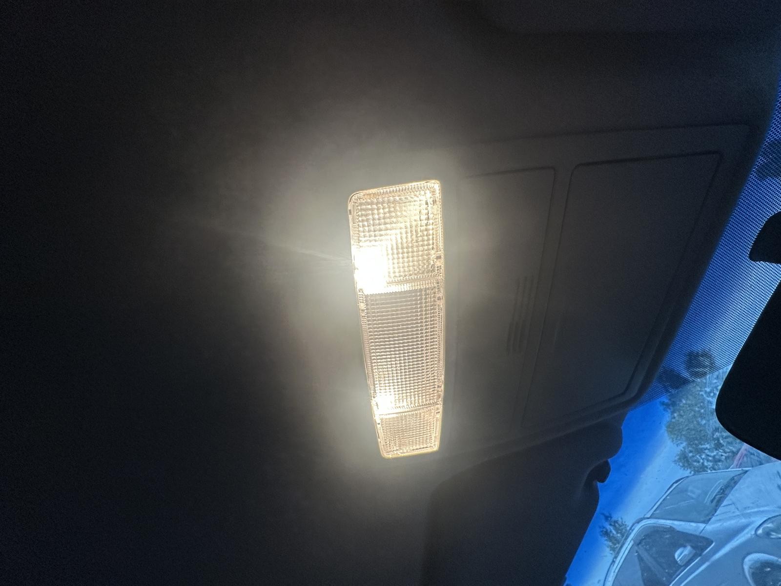 TOYOTA AURION GSV40R 10/2006-03/2012 FRONT COURTESY LIGHT