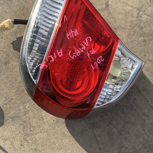 TOYOTA CAMRY RIGHT TAILLIGHT SK36, REVERSE LAMP TOP/BOTTOM (NON SPORTIVO), 08/02