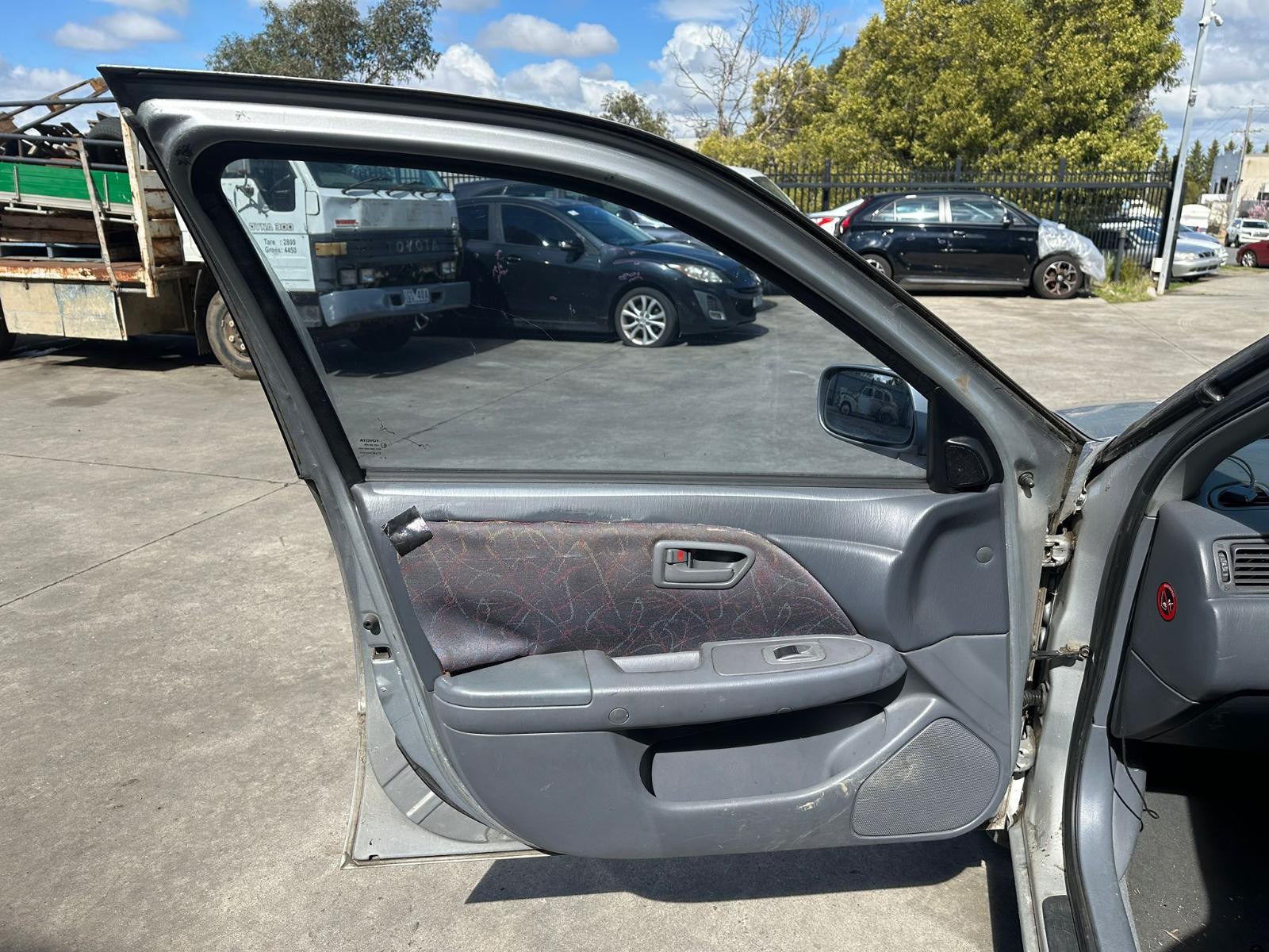 TOYOTA CAMRY SK20 08/1997-08/2002 LEFT FRONT POWER WINDOW SWITCH