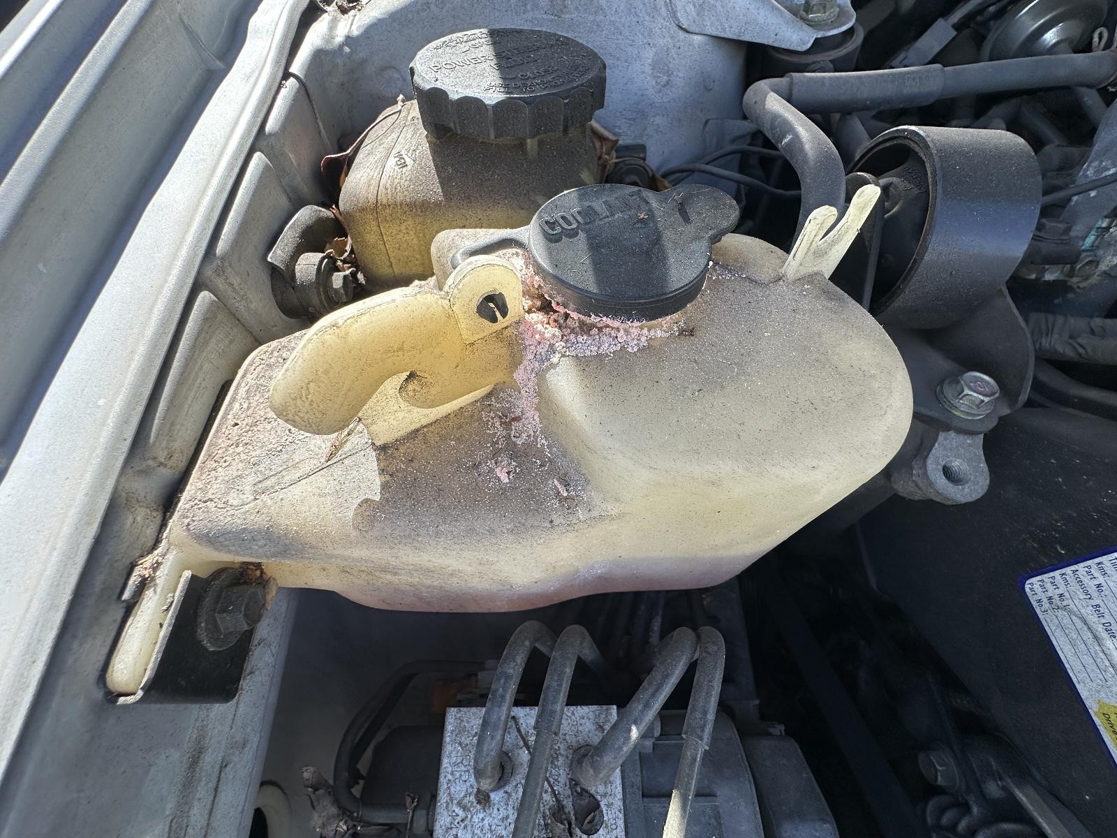 TOYOTA CAMRY SK20 08/1997-08/2002 OVERFLOW BOTTLE