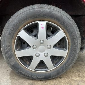 TOYOTA SPACIA SR40 02/1998-12/2001 LEFT REAR WHEEL COVER/HUB CAP