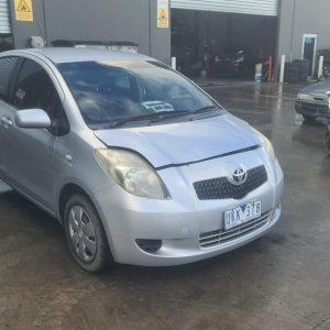 TOYOTA YARIS NCP9 10/2005-09/2008 RIGHT HEADLAMP HATCH AUS ONLY 8113052571