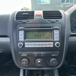 VOLKSWAGEN JETTA 1KM 02/2006-07/2011 SINGLE DISC CD PLAYER RCD300 MP3 TYPE
