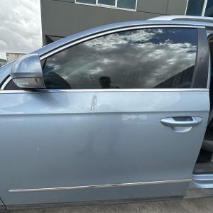 VOLKSWAGEN PASSAT 3C/MK6 B6 03/2006-09/2010 LEFT FRONT DOOR SHELL WAGON