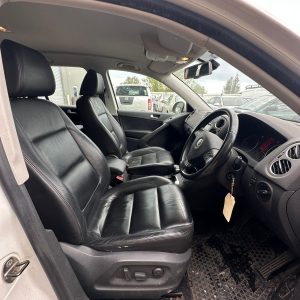 VOLKSWAGEN TIGUAN 5N 05/2008-08/2016 LEFT FRONT HEADREST LEATHER
