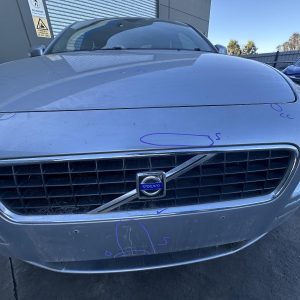 VOLVO S40 M SERIES 03/2004-09/2007 FRONT BUMPER BAR NON HEADLAMP WASHER TYPE