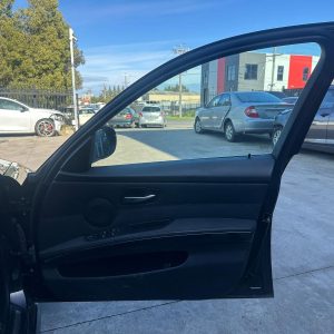 BMW 3 SERIES E90/E91 03/2005-04/2012 RIGHT FRONT DOOR TRIM LEATHER BLACK SEDAN