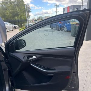 FORD FOCUS LZ 07/2015-11/2018 RIGHT FRONT DOOR TRIM TREND