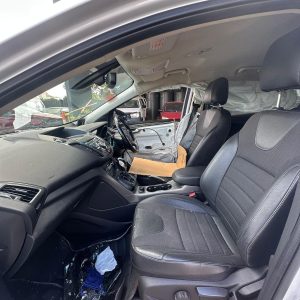 FORD KUGA TF 11/2012-09/2016 RIGHT FRONT SEAT CLOTH/LEATHER