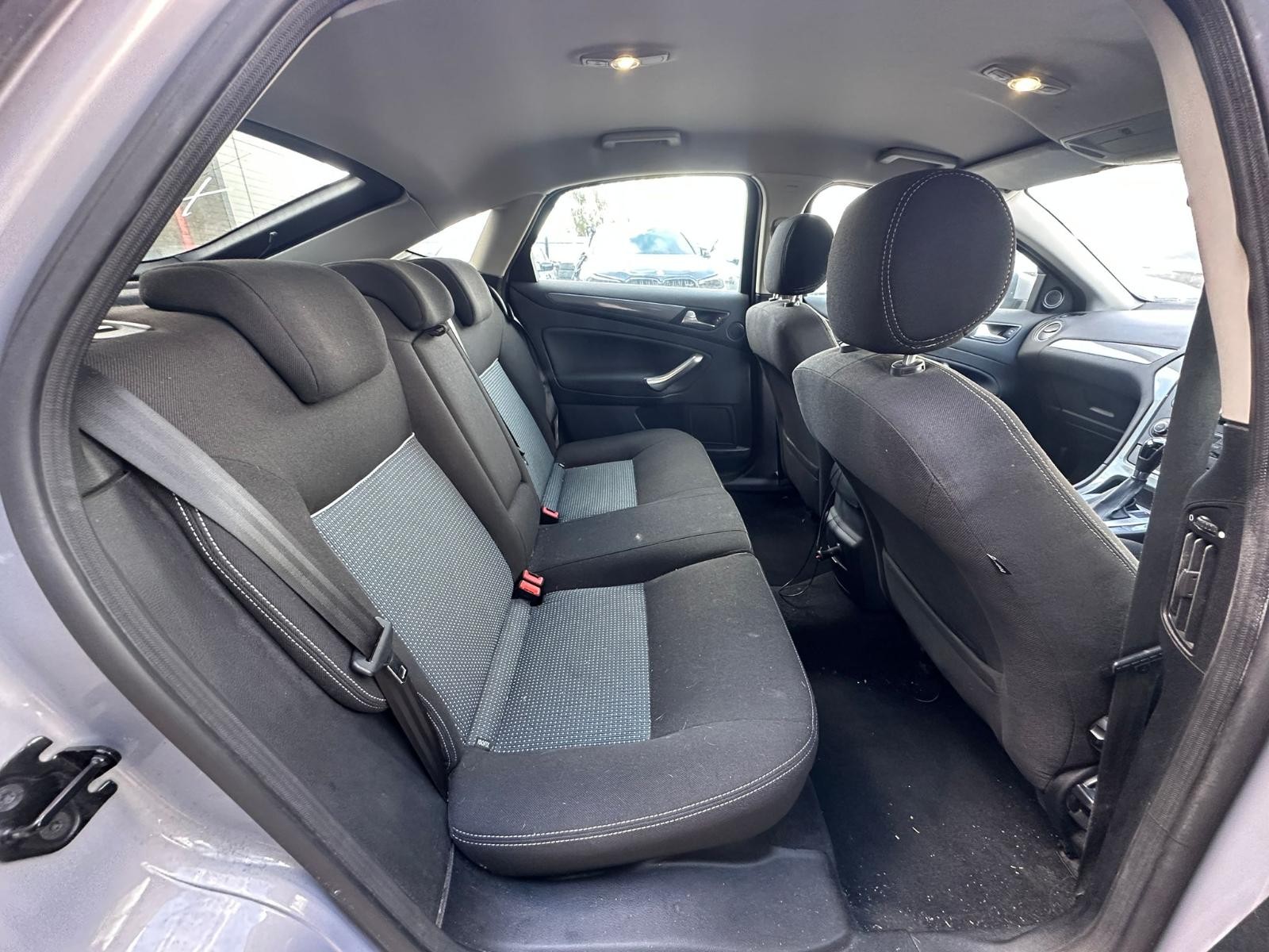 FORD MONDEO MB-MC 04/2010-12/2014 RIGHT REAR 2ND SEAT CLOTH - Image 9