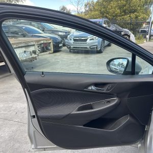 HOLDEN ASTRA BL 05/2017-12/2020 LEFT FRONT INNER LOCK BUTTON