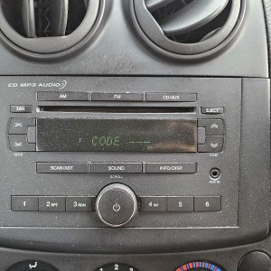 HOLDEN BARINA TK 08/2008-12/2012 CD PLAYER WITH AUX P/N 96652329 96889794