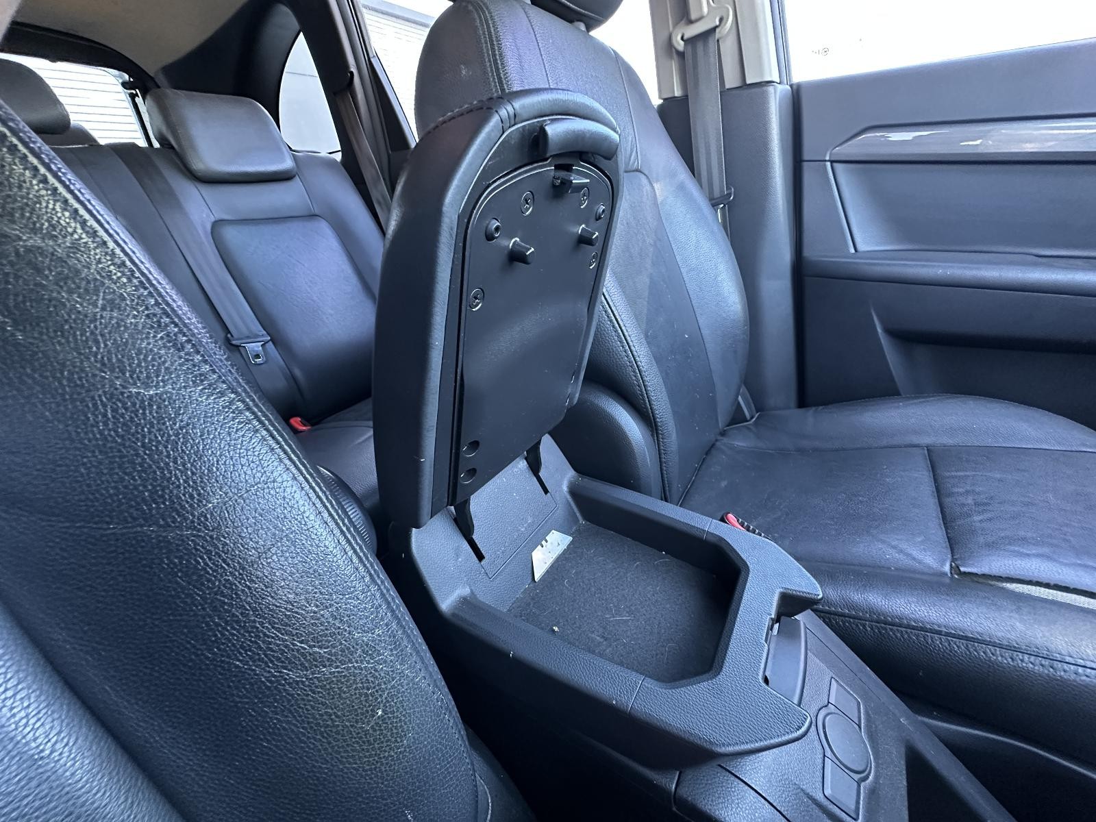 HOLDEN CAPTIVA CG 09/2006-02/2011 CONSOLE LEATHER ARMREST TYPE - Image 12