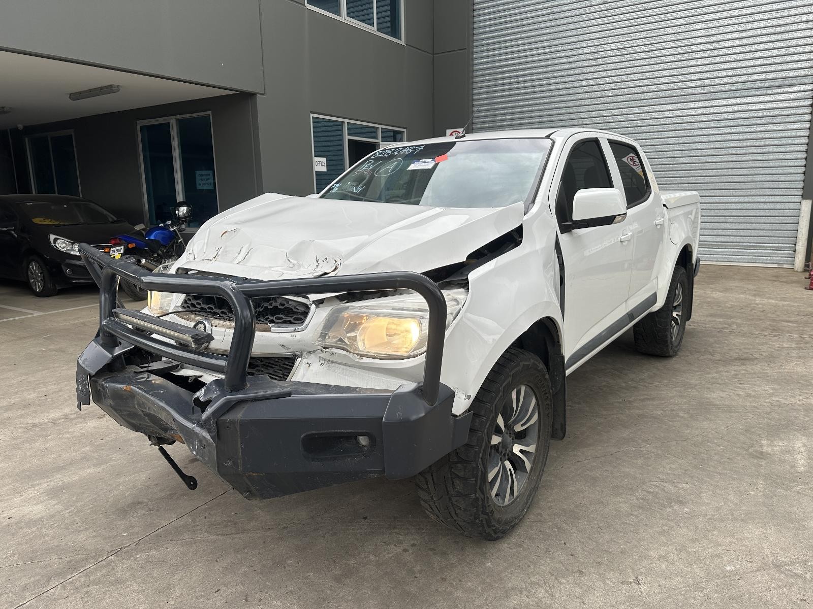 HOLDEN COLORADO RG 01/2012-06/2016 REAR BUMPER WITH BLACK STEP TYPE - Image 3