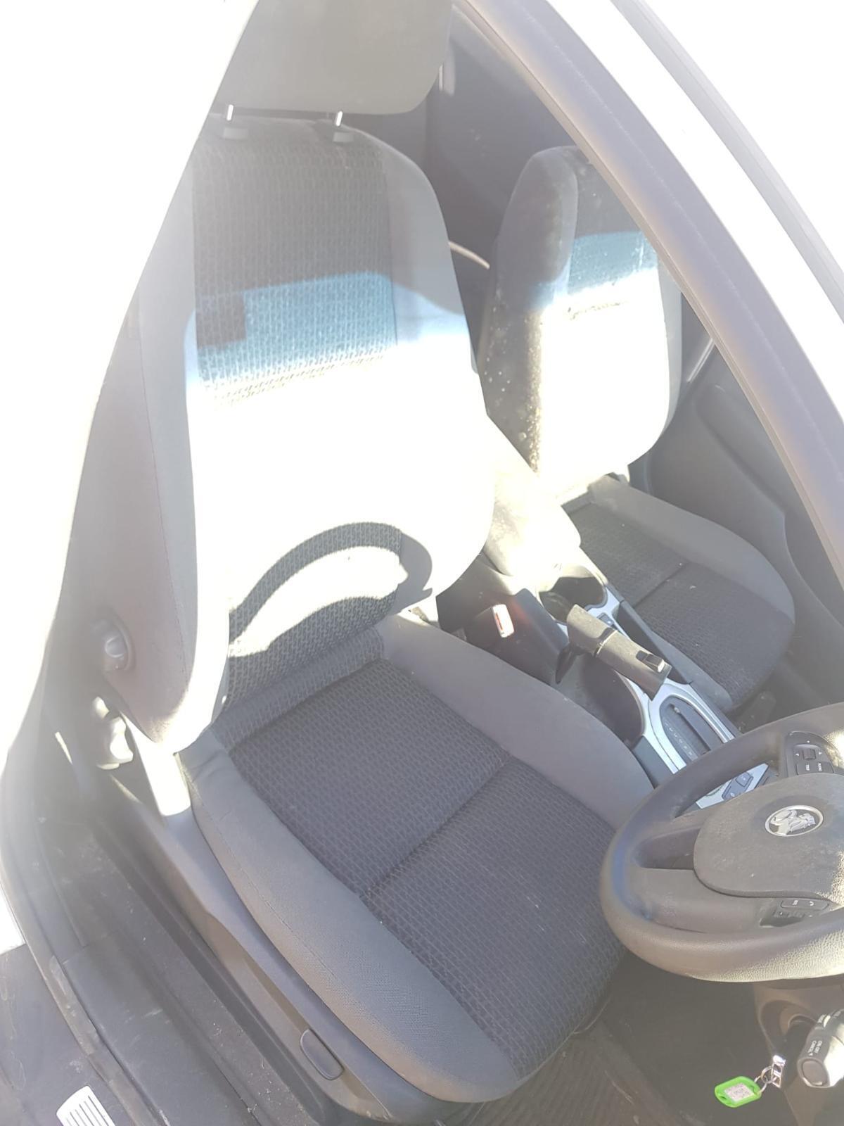 HOLDEN COMMODORE VE 08/2006-04/2013 SEAT BELT RIGHT FRONT BELT AND ...