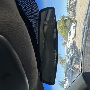 HOLDEN COMMODORE VE 10/2009-05/2013 INTERIOR MIRROR NON SOS BUTTON SCREW ON TYPE